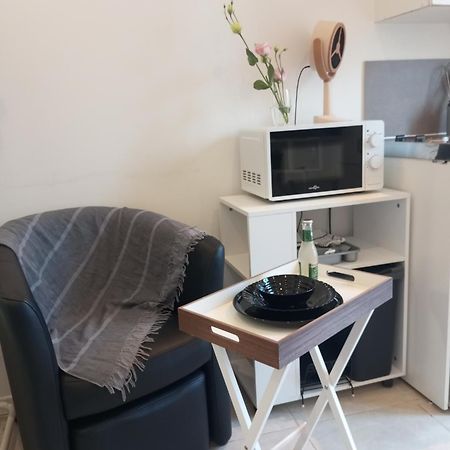 Studio De 14M2 Dans Une Maison كانيو سور مير المظهر الخارجي الصورة
