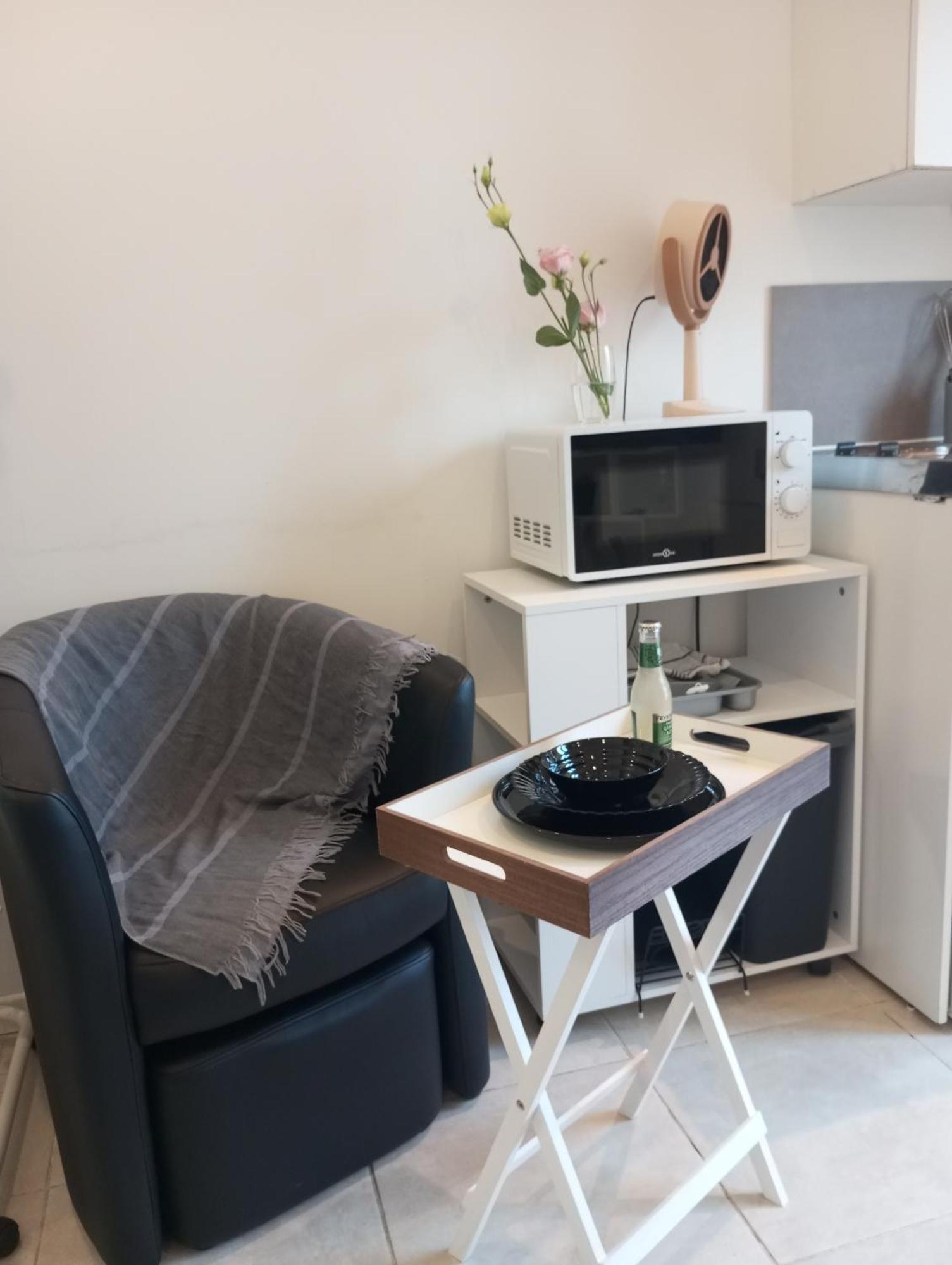 Studio De 14M2 Dans Une Maison كانيو سور مير المظهر الخارجي الصورة